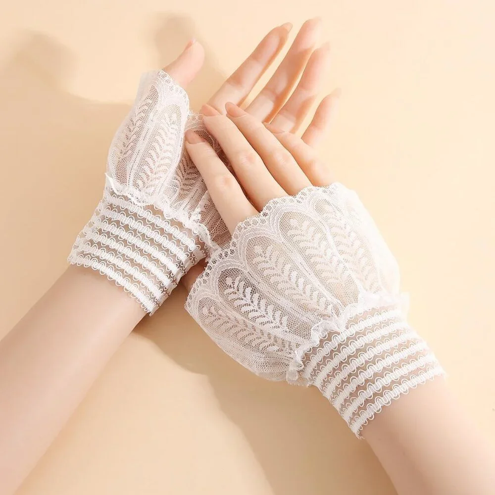 Women's Evening White Short Lace Wrist Cuffs Gloves Party Costume Accessory